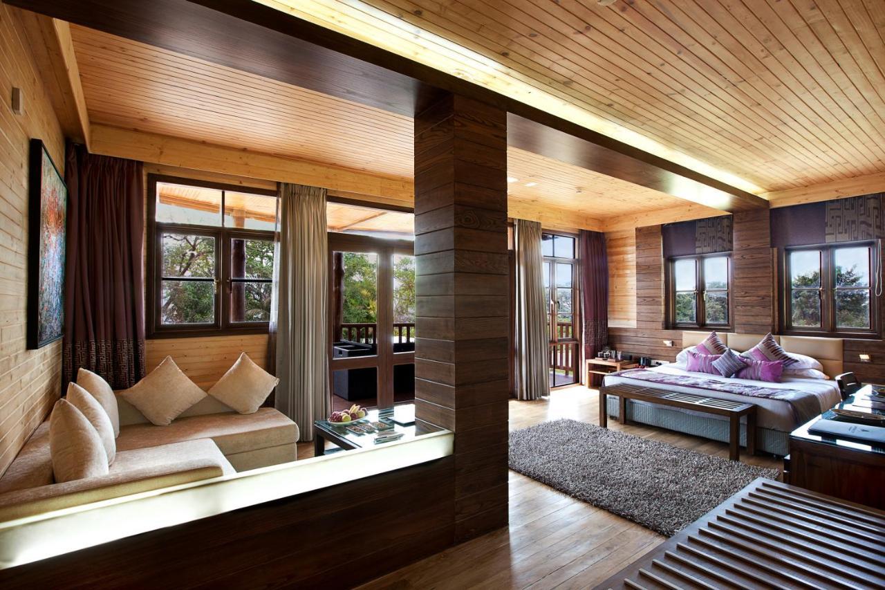 Aamby Valley City Lonavala Exterior photo A suite at the hotel