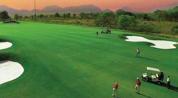 Aamby Valley City Lonavala Exterior photo Golf Course at the DLF City