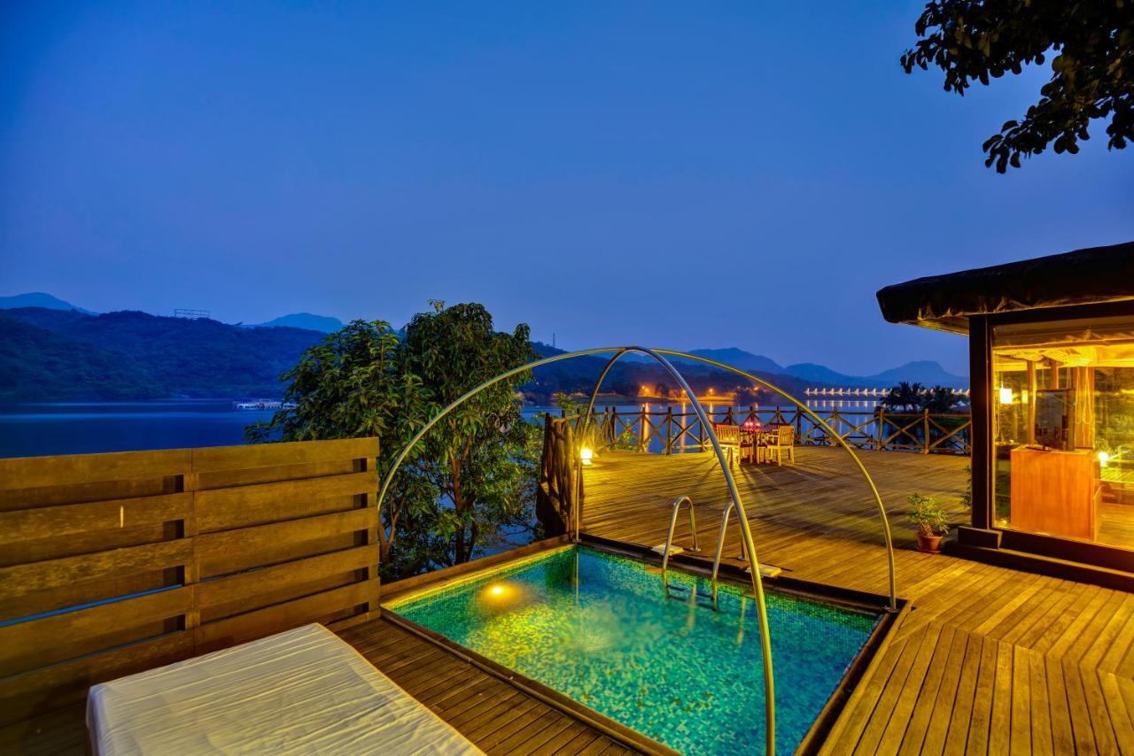 Aamby Valley City Lonavala Room photo The swimming pool at the hotel