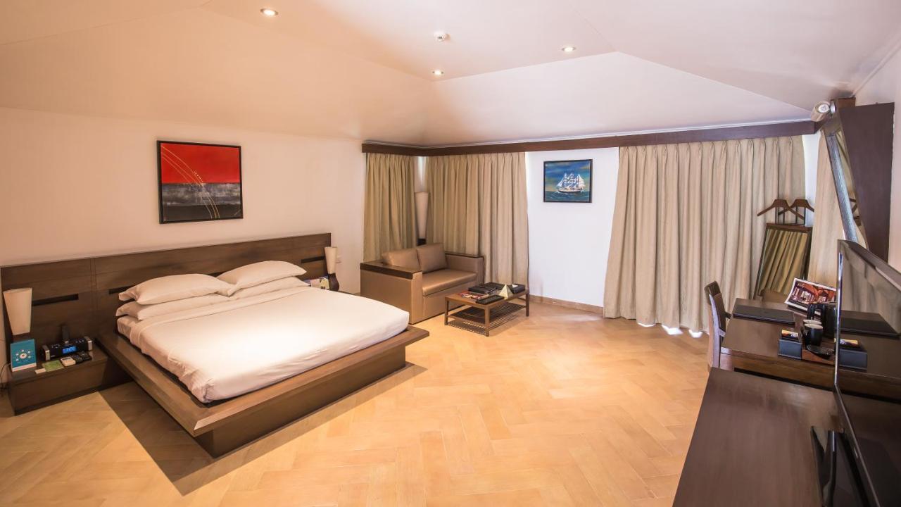 Aamby Valley City Lonavala Exterior photo A room at the hotel